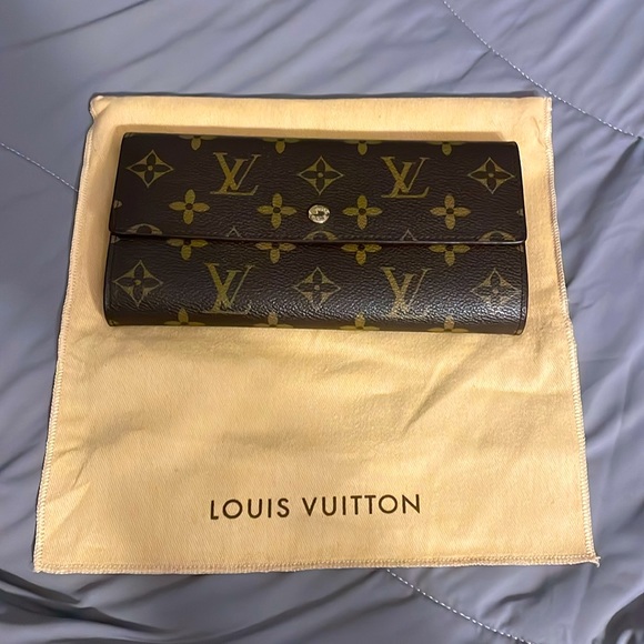 Louis Vuitton Handbags - Louis Vuitton Wallet